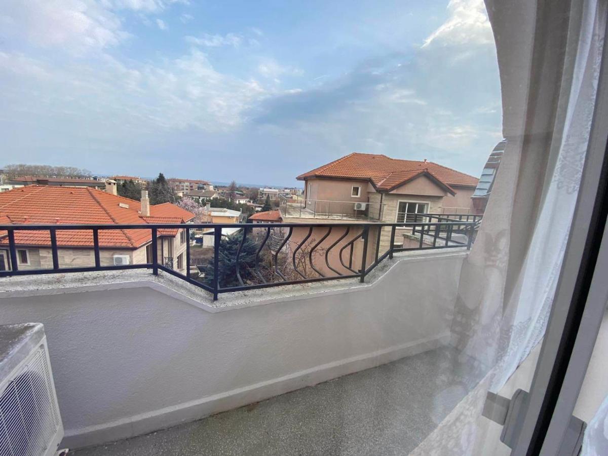 סנט קונסטנטין והלנה Wild Cherry Apartments מראה חיצוני תמונה
